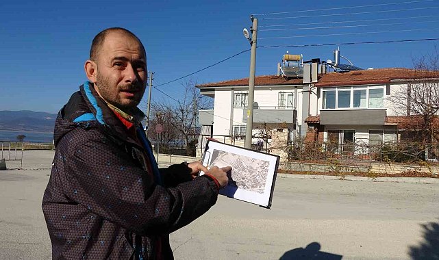 Burdur'da sokağın çökme sebebi: Rastgele doldurulan dere yatağına verilen imar izni