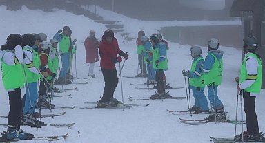 Bursa Büyükşehir öğrencileri zirveden kaydıracak