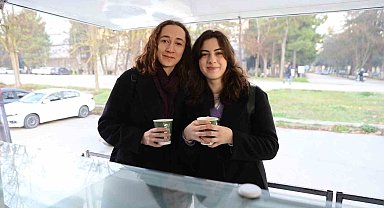 Bursa Büyükşehir'den öğrencilere sıcak çorba ikramı