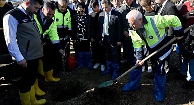 Bursa Büyükşehir'le toprak bereketleniyor, çiftçi kazanıyor