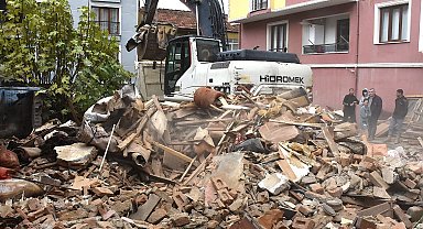 Bursa Gemlik'te metruk temizlik