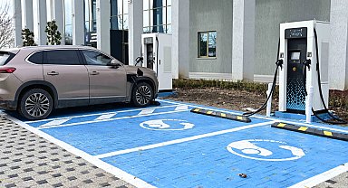 Bursa Karacabey'de elektrikli araç şarj istasyonları hizmete girdi