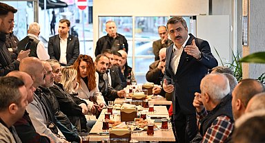 Bursa Yıldırım'da Başkan Yılmaz komşu ziyaretinde