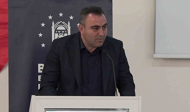 Bursa'da 'Türk Kadınına Seçme ve Seçilme Hakkı Tanınmasına Güncel Bakış' paneli