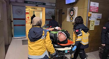 Bursa'da devrilen motosikletin sürücüsü ağır yaralandı