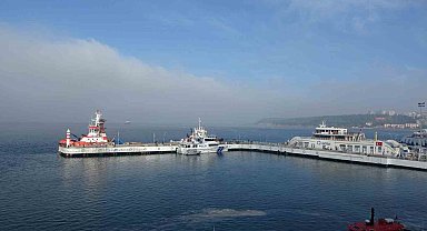 Çanakkale Boğazı sisin etkisini yitirmesiyle gemi geçişlerine tekrar açıldı