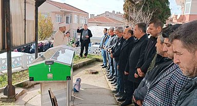 Çanakkale'de otobüs ile motosikletin karıştığı kazada hayatını kaybeden Mert Gül son yolculuğuna uğurlandı