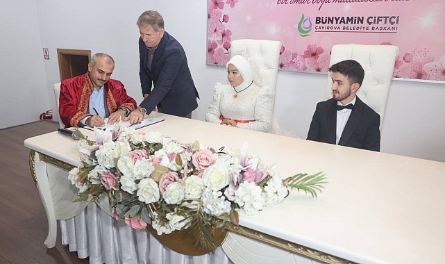 Çayırova'da bin 180 çift dünyaevine girdi