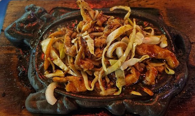 Chinese Rose Restaurant'ta satılan dana kaburganın içerisinde domuz eti tespit edildi
