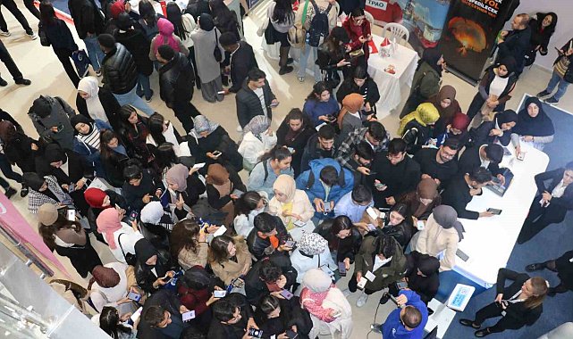 Cumhurbaşkanlığı Güneydoğu Kariyer Fuarı Şanlıurfa'da başladı