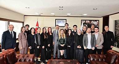 Denizli Büyükşehir Gençlik Meclisinden Başkan Çavuşoğlu'na ziyaret