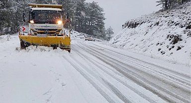 Denizli Büyükşehir'den kar mesaisi