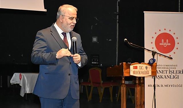 Diyanet İşleri Başkan Yardımcısı İşliyen, 'Ailede Sorumluluk Bilinci' konferansında konuştu