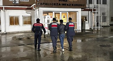 Düzensiz göçmenlerle yakalanan organizatör tutuklandı