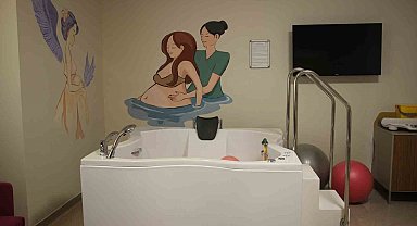 Elazığ'da Suda Doğum Ünitesi'nde ilk doğum gerçekleşti