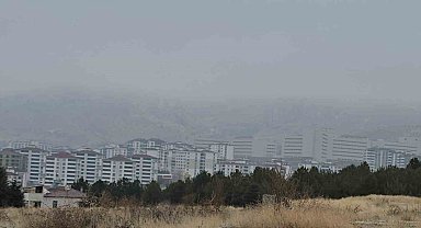 Elazığ'da yüksek kesimlerde sis etkili oldu