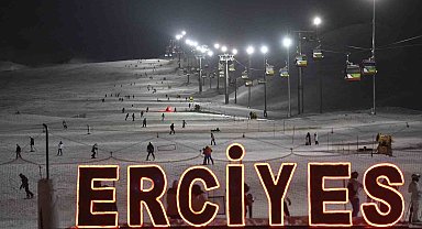 Erciyes'te gece kayağı başladı