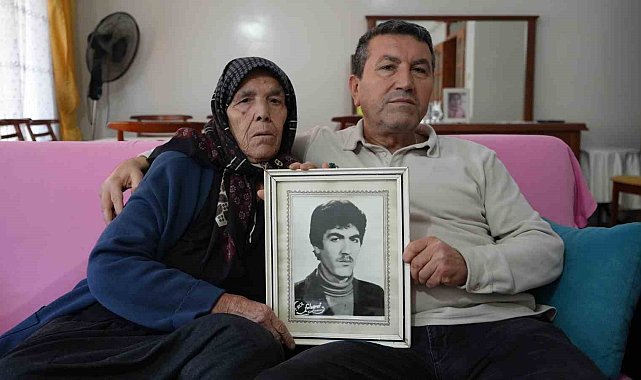 Esad esaretinden 28 yıl sonra kurtulan Türk'ün hapishaneden çıkış görüntüsü var ama kendisi yok