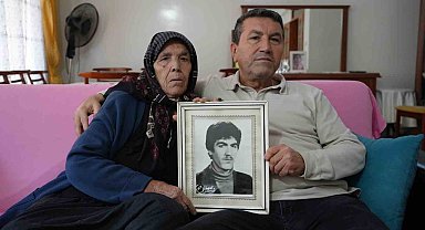 Esad esaretinden 28 yıl sonra kurtulan Türk'ün hapishaneden çıkış görüntüsü var ama kendisi yok