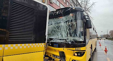 Fatih'te kaza yapan İETT otobüsleri ortalığı birbirine kattı