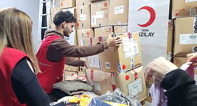 Filistinli Abdullah, Türkiye'ye minnetini Kızılay gönüllüsü olarak gösteriyor