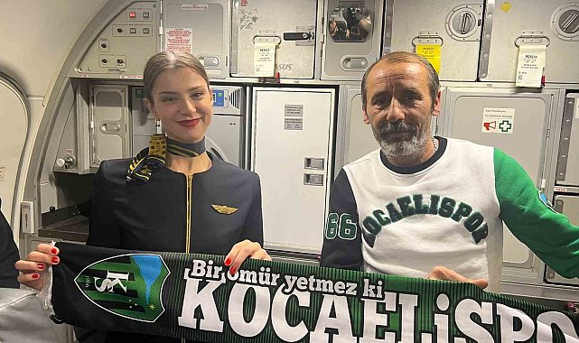 Galibiyet sevinci uçakta hostese beste yaptırdı