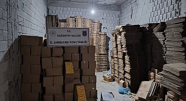 Gaziantep'te 7 milyon lira değerinde sahte tavuk bulyon ele geçirildi: 5 gözaltı