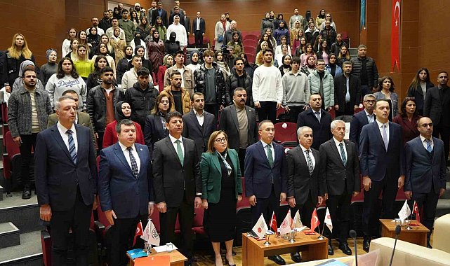 Gaziantep'te Dijital Medya Okuryazarlığı ve Turizm Haberciliği Paneli düzenlendi
