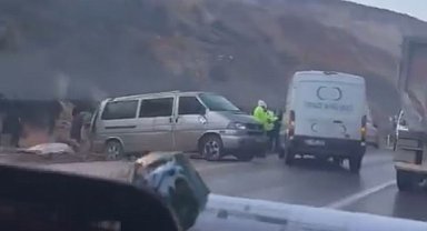 Gaziantep'te işçi servisi ile tır çarpıştı: 2 ölü, 7 yaralı