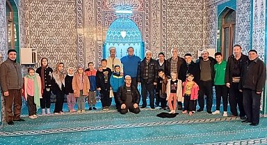 Gediz'de aileler namazda buluştu, Filistin için dualar edildi