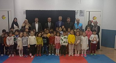 Genç gönüller, çocuk gönüllerle buluşuyor
