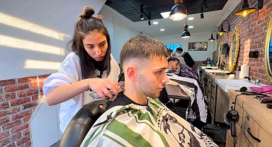 Giresun'un tek kadın erkek kuaförünü görenler şaşkınlıklarını gizleyemiyor