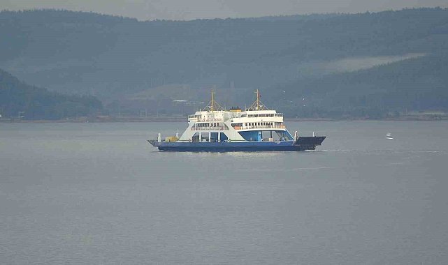 Gökçeada ve Bozcaada'ya bazı feribot seferleri iptal edildi