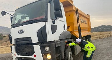 Gölbaşı'nda kış lastiği denetimi yapıldı