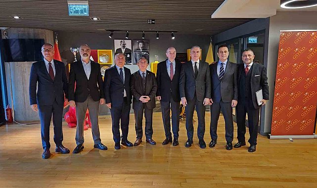 GSYİAD'ın Sarı Kırmızı Kareler Fotoğraf ve İçerik Yarışması'nın seçici kurulu toplandı