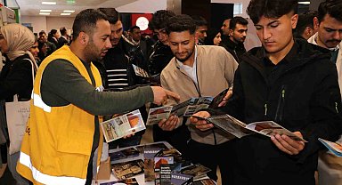 Güneydoğu Kariyer Fuarında Haliliye Belediyesinden öğrencilere destek