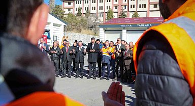 Hakkari'de kar sezonu öncesi kurban kesim töreni