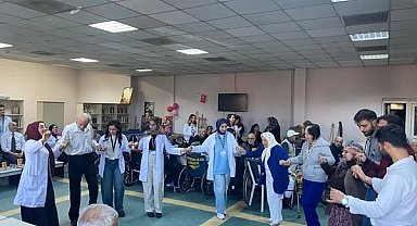 Halis Toprak Huzurevi'nde Sıra Gecesi eğlencesi düzenlendi