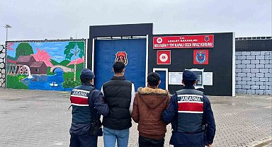 Hapis cezasıyla aranan 2 şahsı jandarma yakaladı