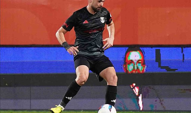 Hasan Kılıç, Trendyol 1. Lig'de en çok maça çıkan futbolcu oldu