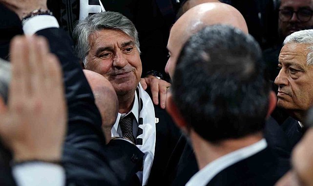 Hüseyin Yücel salondan ayrıldı
