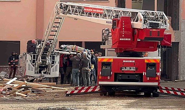 İnşaatın iskelesinden düşen işçi yaralandı