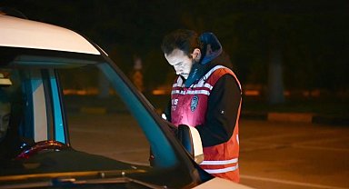 Isparta Emniyeti'nden öğrenci yurtları çevresinde denetim