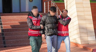 Isparta'da hırsızlık ve yaralama suçundan aranan 2 kişi yakalandı