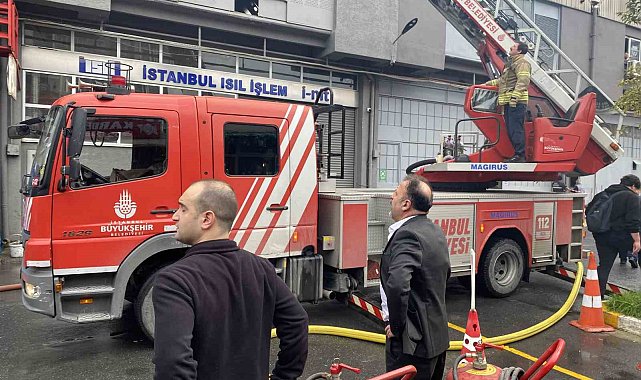 İstanbul Bahçelievler'de korkutan iş yeri yangını
