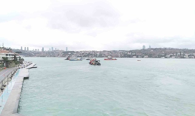 İstanbul Boğazı'nda balıkçı tekneleri akıntıya kapıldı