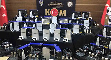 İstanbul'da 50 milyon lira değerinde 3 bin 500 kaçak oyun konsolu ele geçirildi