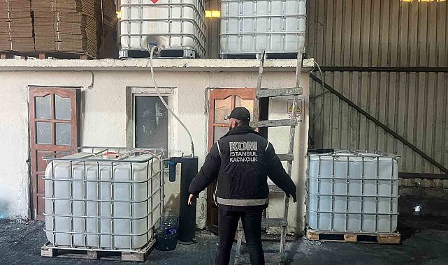 İstanbul'da ele geçirilen sahte içkiler sergilendi