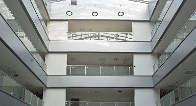 İzmir Büyükşehir Belediyesi'nin ek hizmet binası yakında hizmete girecek