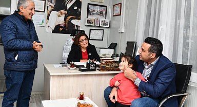 İzmir Çiğli'de Başkan Yıldız'dan mahalle muhtarlarına ziyaret